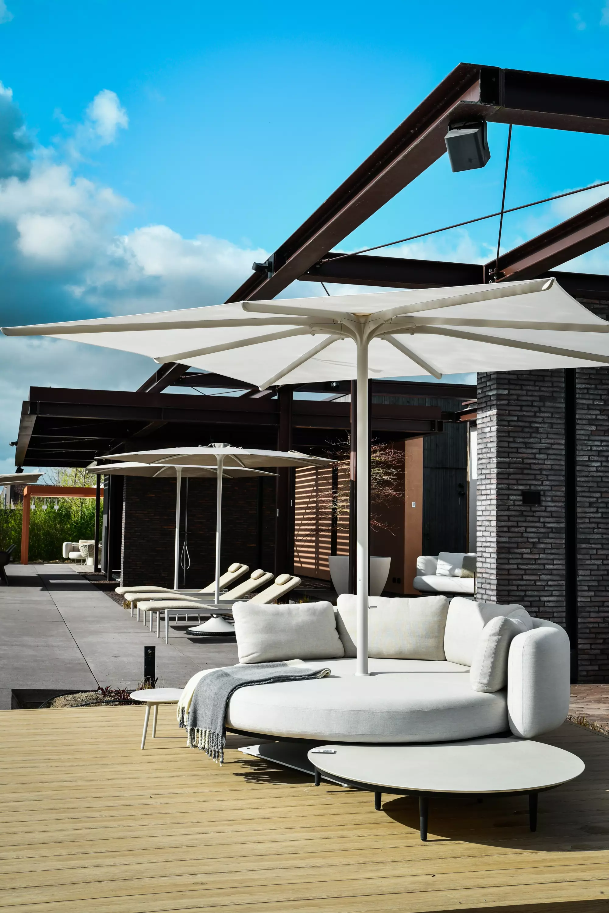 https://www.noa-outdoor.com/assets/images/NoaOutdoor_DD-2651.jpg