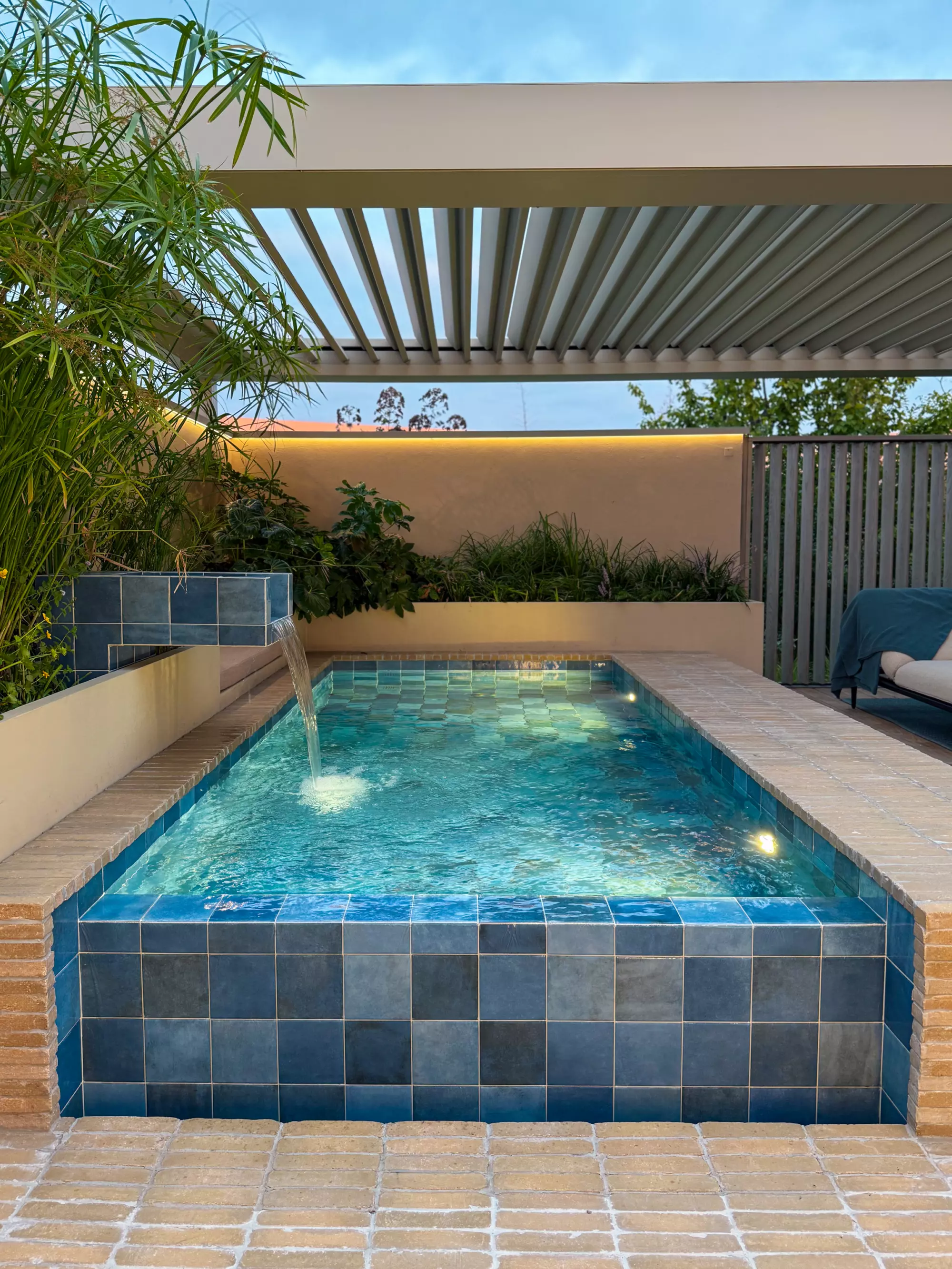 https://www.noa-outdoor.com/assets/images/NOA_inNOAvations-7708.jpg
