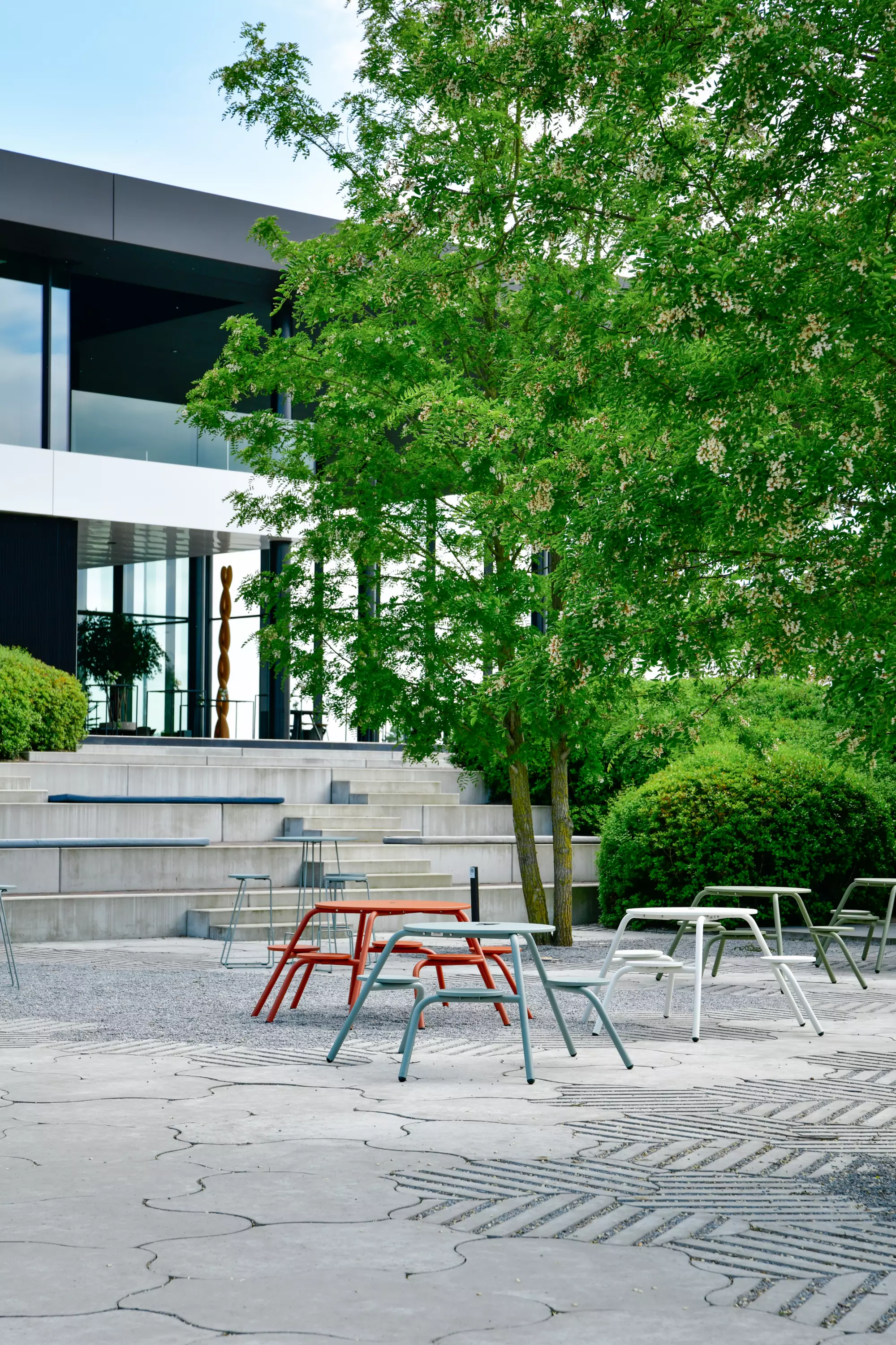 https://www.noa-outdoor.com/assets/images/sidearticle/NOA-4733.jpg