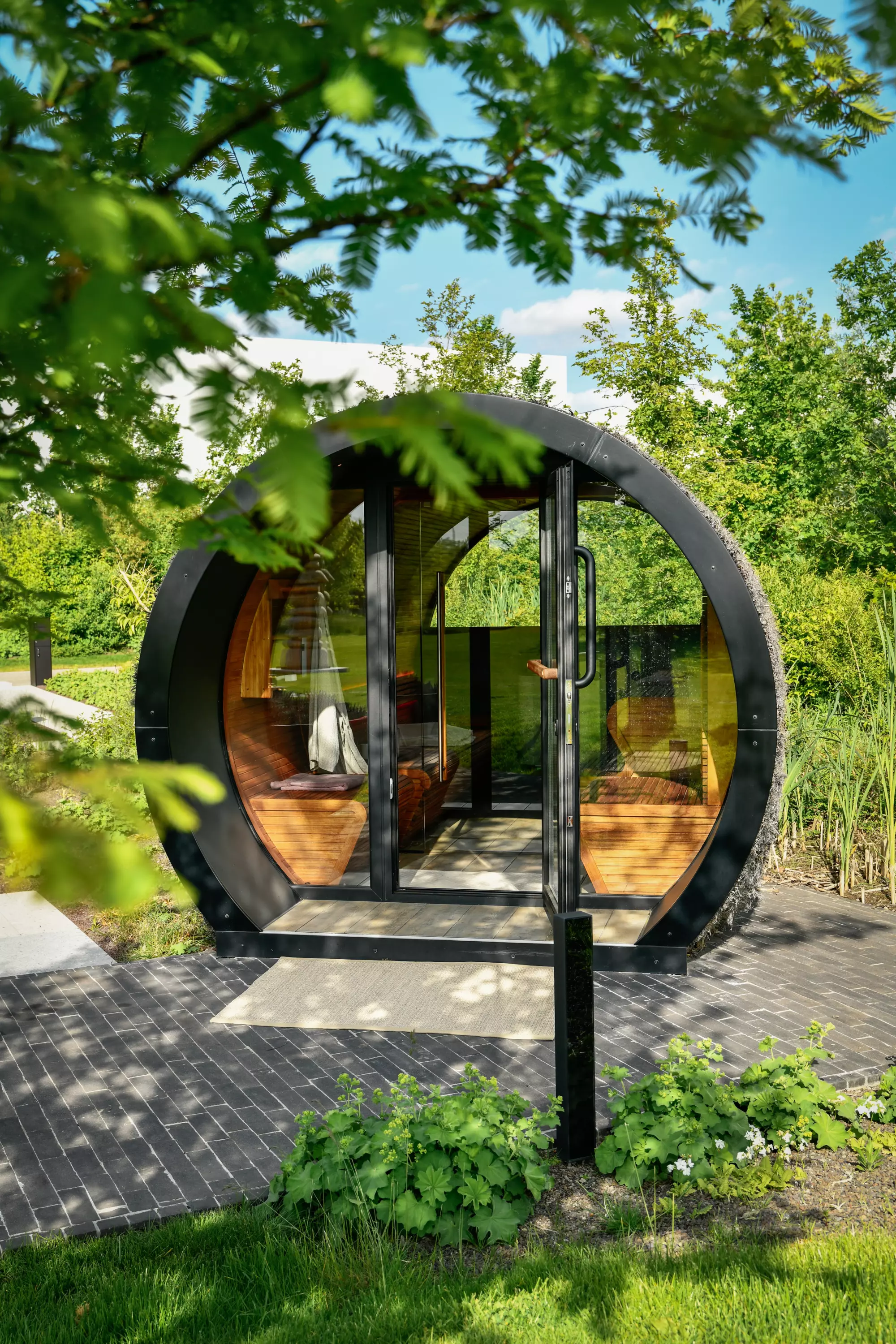 https://www.noa-outdoor.com/assets/images/sidearticle/NOA-5088.jpg